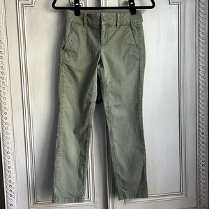 Ann Taylor Loft Petite Girlfriend Chino Cropped Pants 00P